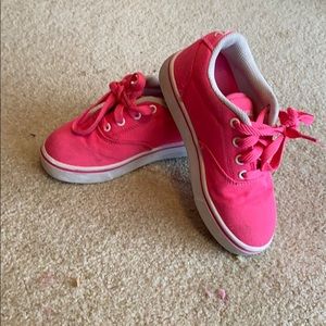 Girls pink heelys